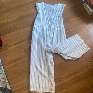 Women’s Old Navy sleeveless Jump Suit size XL